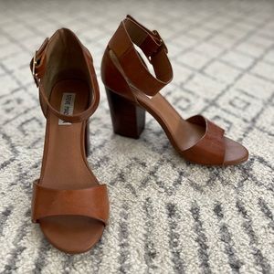 Steve Madden Estoria Cognac Leather Ankle Strap Heels, Size 8(M)